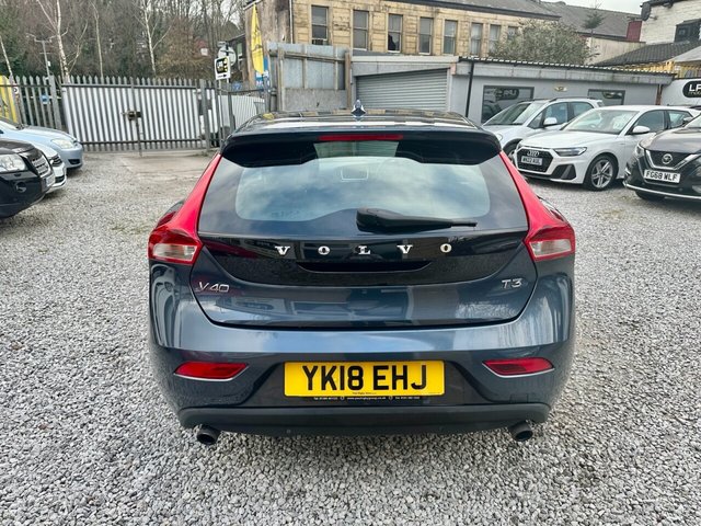 2018 VOLVO V40 2.0 T3 Momentum Nav Plus Hatchback 5dr Petrol Manual Euro 6 (s/s) (152 ps) - Photo 7