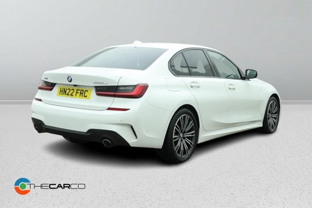 2022 BMW 3 Series - Photo 8