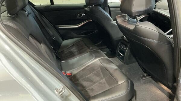 2023 BMW 3 Series - Photo 11