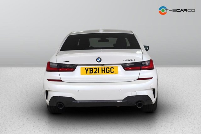 2021 BMW 3 Series - Photo 8