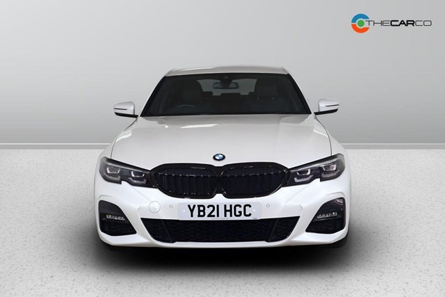 2021 BMW 3 Series - Photo 3