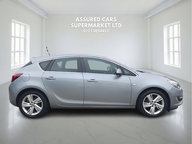 2014 VAUXHALL ASTRA - Photo 8