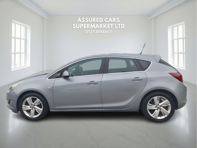 2014 VAUXHALL ASTRA - Photo 9