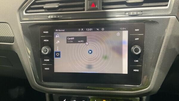 2023 Volkswagen Tiguan - Photo 12