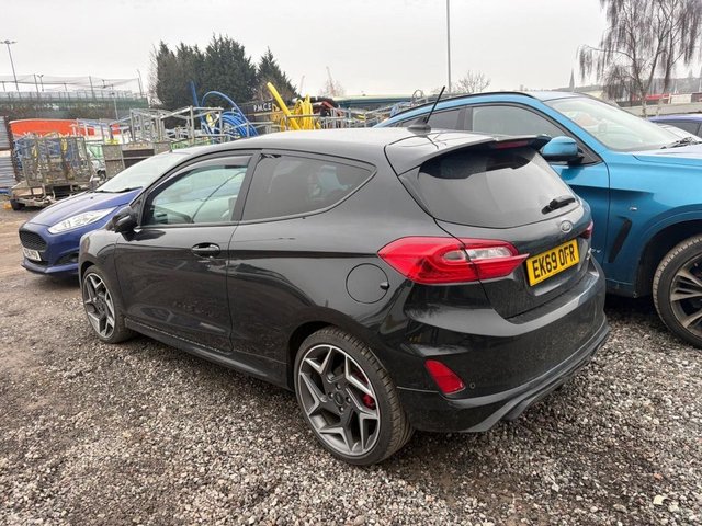 2019 Ford Fiesta 1.5L St-3 3dr - Photo 4