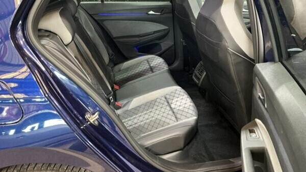 2022 Volkswagen Golf - Photo 11