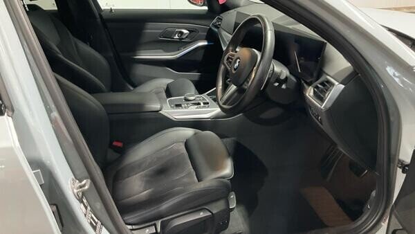 2024 BMW 3 Series - Photo 10