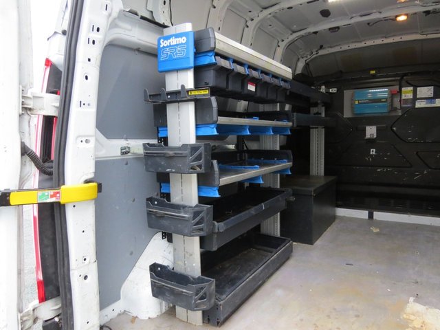 2021 Ford Transit Custom 2L Leader 5dr - Photo 2