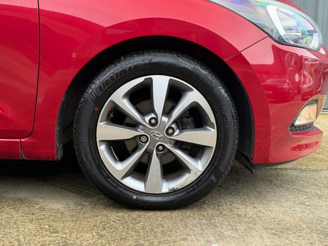 2015 HYUNDAI I20 SE 1.4 Auto Hatchback 5dr Petrol Euro 6 (100 ps) - Photo 4