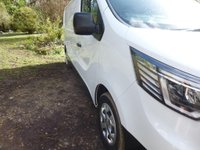USED 2023 72 RENAULT TRAFIC 2.0 dCi Blue LL30 Business+ Panel Van 5dr Diesel Manual L2 H1 Euro 6 (s/s) (130 ps) F/S/H Satnav + Ac***