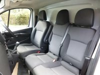 USED 2023 72 RENAULT TRAFIC 2.0 dCi Blue LL30 Business+ Panel Van 5dr Diesel Manual L2 H1 Euro 6 (s/s) (130 ps) F/S/H Satnav + Ac***