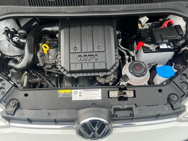 2017 VOLKSWAGEN UP! 1.0 Move up! Hatchback 5dr Petrol Manual Euro 6 (s/s) (60 ps) - Photo 10