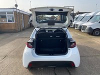 USED 2023 73 TOYOTA YARIS 1.5 VVT-H ICON HATCHBACK 5DR PETROL HYBRID E-CVT 115BHP. EURO 6. REVERSING CAM. LOW 39K MLS. FINANCE. PX. PETROL HYBRID. LOW 39K MLS. REVERSE CAM. FINANCE. PX