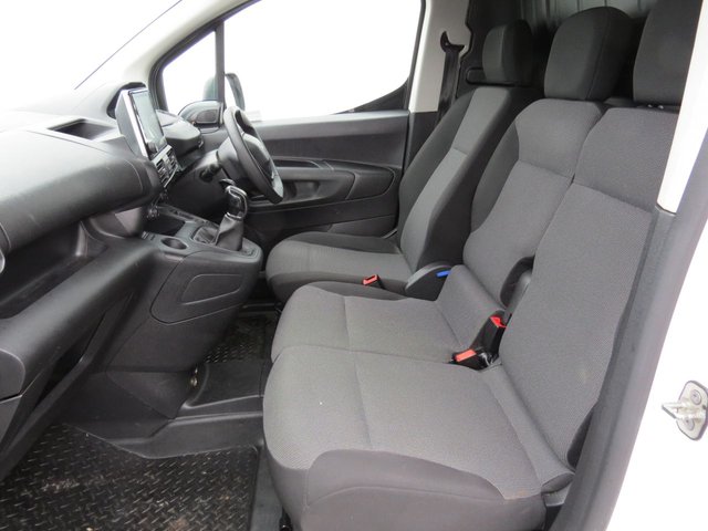 2021 Peugeot Partner 1.5L Professional Premium 5dr - Photo 9