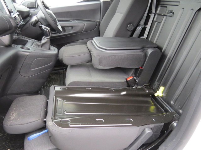 2021 Peugeot Partner 1.5L Professional Premium 5dr - Photo 10