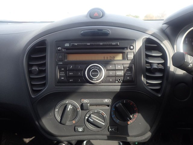 2014 NISSAN JUKE 1.6 Visia SUV 5dr Petrol Manual Euro 5 (94 ps) - Photo 9