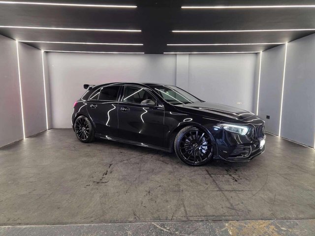 2019 A CLASS 2.0 AMG A 35 4MATIC PREMIUM AUTO 4WD 5DR 19 ALLOYS AMBIENT... photo