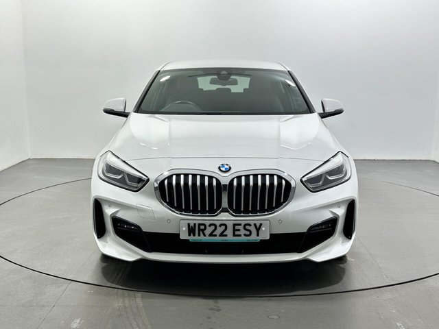 2022 BMW 1 Series - Photo 3