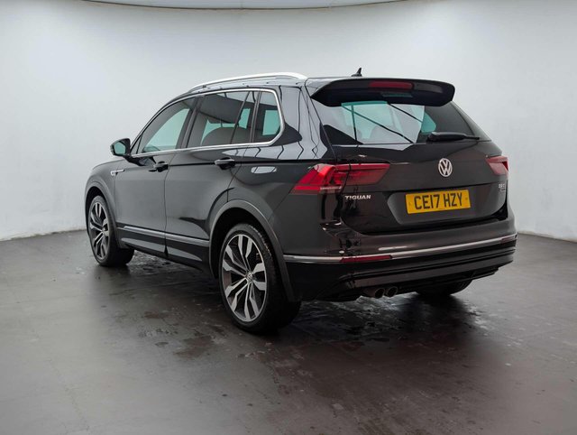 USED 2017 17 VOLKSWAGEN TIGUAN 2.0 Tiguan R-Line TDI BlueMotion Technology 4Motion Semi-Auto 4WD 5dr CLICK & COLLECT/ HOME DELIVERY