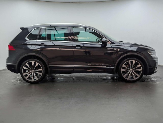 USED 2017 17 VOLKSWAGEN TIGUAN 2.0 Tiguan R-Line TDI BlueMotion Technology 4Motion Semi-Auto 4WD 5dr CLICK & COLLECT/ HOME DELIVERY