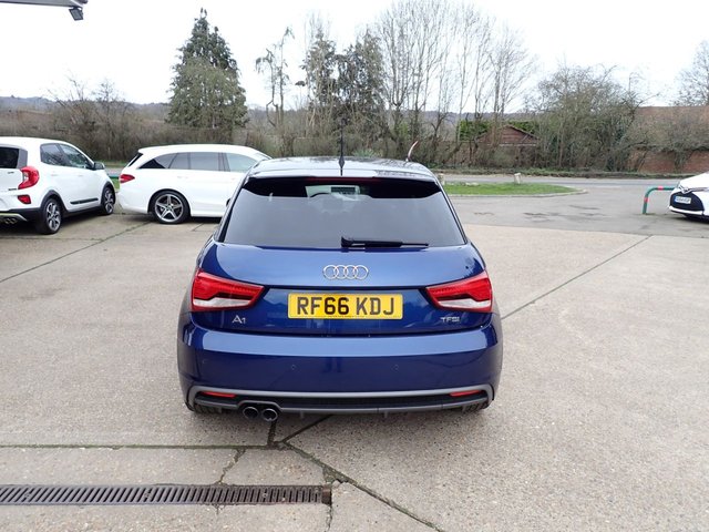 2017 AUDI A1 - Photo 4