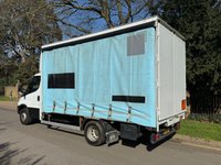 USED 2017 17 IVECO DAILY 3.0D HPI 21V 70C 3450 HiMatic AUTOMATIC Euro 6 (205 ps) MWB L2 15FT CURTAINSIDER AIR CON+CRUISE+7 TONNE+