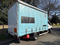 USED 2017 17 IVECO DAILY 3.0D HPI 21V 70C 3450 HiMatic AUTOMATIC Euro 6 (205 ps) MWB L2 15FT CURTAINSIDER AIR CON+CRUISE+7 TONNE+