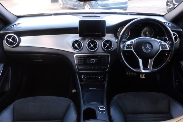 2015 Mercedes-Benz GLA - Photo 2