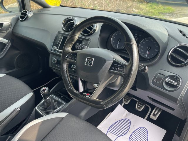 2016 SEAT IBIZA - Photo 4