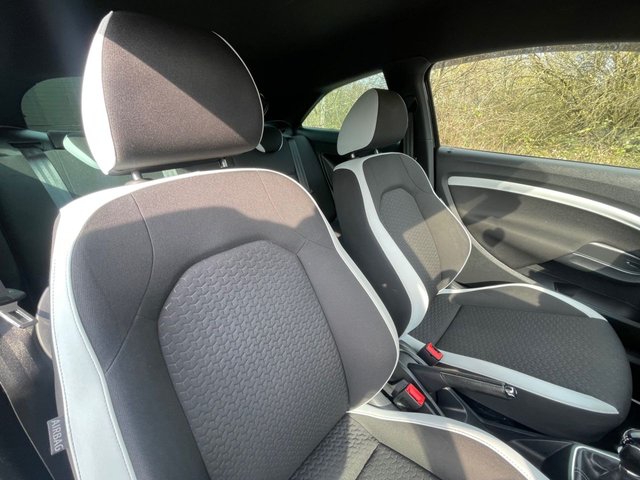 2016 SEAT IBIZA - Photo 6