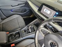 USED 2021 71 VOLKSWAGEN GOLF 2.0 TDI Life Hatchback 5dr Diesel Manual Euro 6 (s/s) (115 ps) 