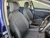 USED 2021 71 VOLKSWAGEN GOLF 2.0 TDI Life Hatchback 5dr Diesel Manual Euro 6 (s/s) (115 ps) 