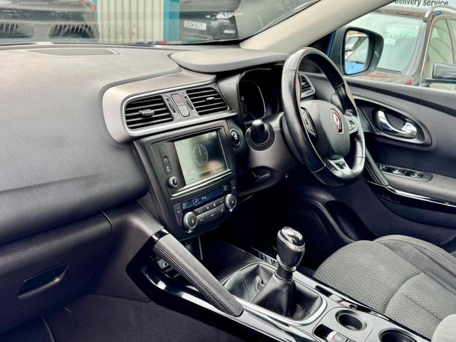 2017 RENAULT KADJAR 1.5 dCi Dynamique Nav SUV 5dr Diesel Manual Euro 6 (s/s) (110 ps) - Photo 11