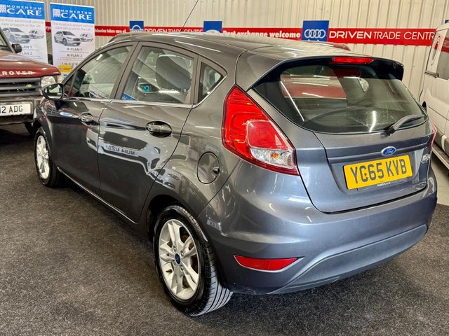 2015 FORD FIESTA 1.25 Zetec Hatchback 5dr Petrol Manual Euro 6 (82 ps) - Photo 4
