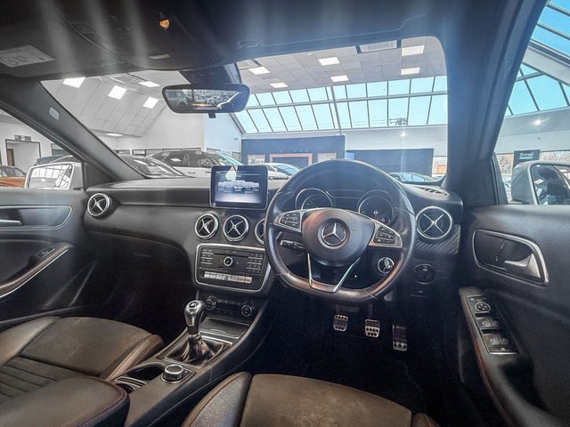 2017 Mercedes-Benz A-Class 2.1L Amg Line 5dr - Photo 3