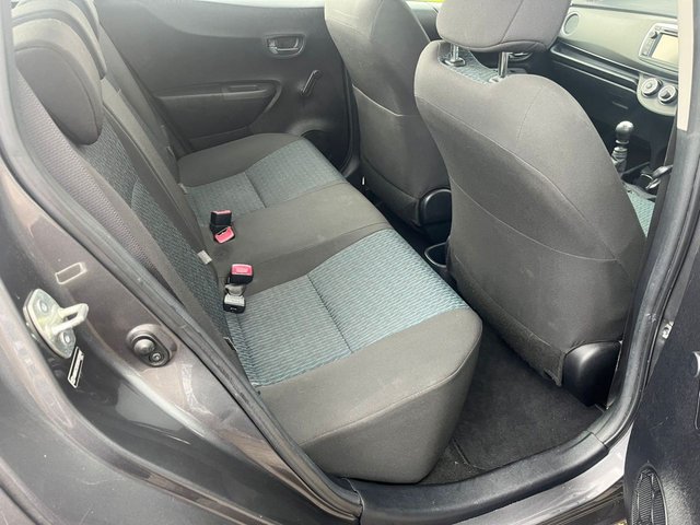 2012 TOYOTA YARIS - Photo 9