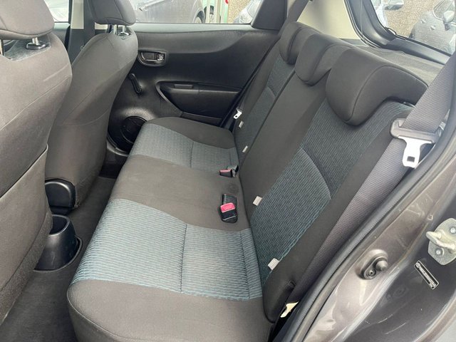 2012 TOYOTA YARIS - Photo 10