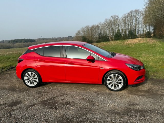 2017 VAUXHALL ASTRA 2017 1.0i Turbo ecoTEC Design Hatchback 5dr Petrol Manual Euro 6 (s/s) (105 ps) - Photo 3
