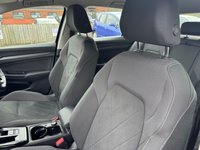 USED 2024 24 VOLKSWAGEN GOLF 1.4 TSI 13kWh Style Hatchback 5dr Petrol Plug-in Hybrid DSG Euro 6 (s/s) (204 ps) AUTO HYBRID -- 1 OWNER -- FULL SERVICE HISTORY -- 1 YEAR VW WARRANTY