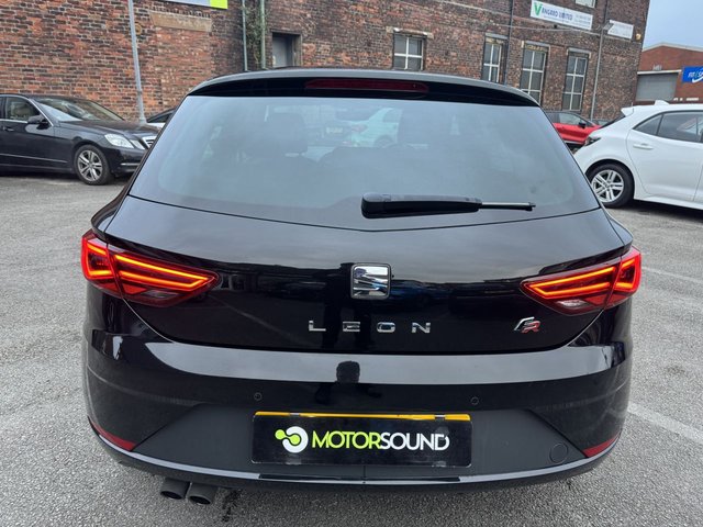 2020 SEAT LEON 2020 1.5 TSI EVO FR Black Edition Hatchback 5dr Petrol - Photo 4