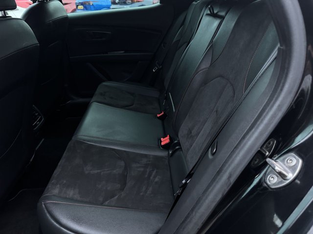 2020 SEAT LEON 2020 1.5 TSI EVO FR Black Edition Hatchback 5dr Petrol - Photo 6