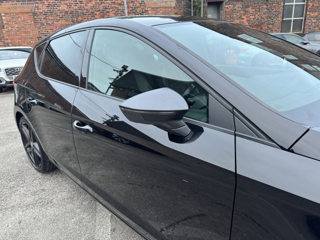 2020 SEAT LEON 2020 1.5 TSI EVO FR Black Edition Hatchback 5dr Petrol - Photo 11