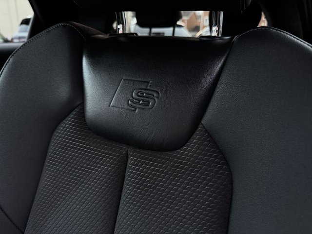 2019 AUDI A1 2019 1.5 TFSI 35 S line Contrast Edition Sportback 5dr Petrol - Photo 6