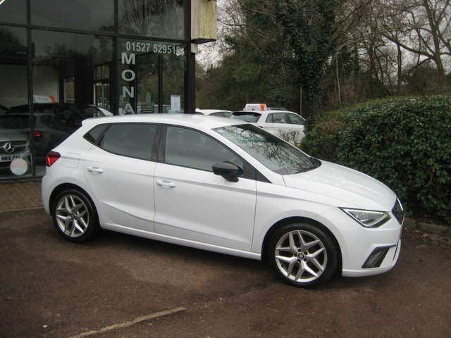 2021 SEAT IBIZA 1.0 TSI FR Hatchback 5dr Petrol Manual Euro 6 (s/s) GPF (95 ps) - Photo 3