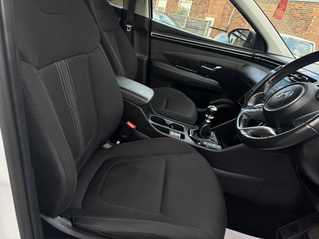 2021 HYUNDAI TUCSON 2021 1.6 T-GDi Premium SUV 5dr Petrol - Photo 8