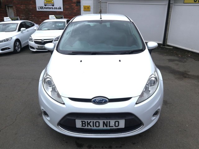 2010 Ford Fiesta 1L Zetec 3dr - Photo 4