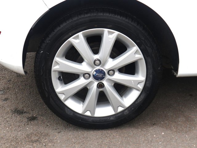 2010 Ford Fiesta 1L Zetec 3dr - Photo 8