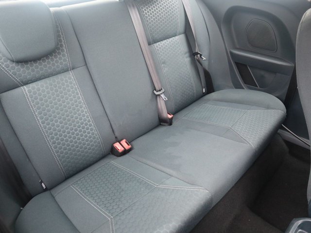 2010 Ford Fiesta 1L Zetec 3dr - Photo 6