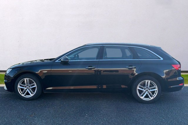2019 AUDI A4 AVANT - Photo 4