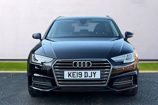 2019 AUDI A4 AVANT - Photo 2